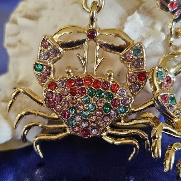 🦀🐚🪸Colorful Crab Earrings - NWOT🪸🐚🦀 - Picture 5 of 14